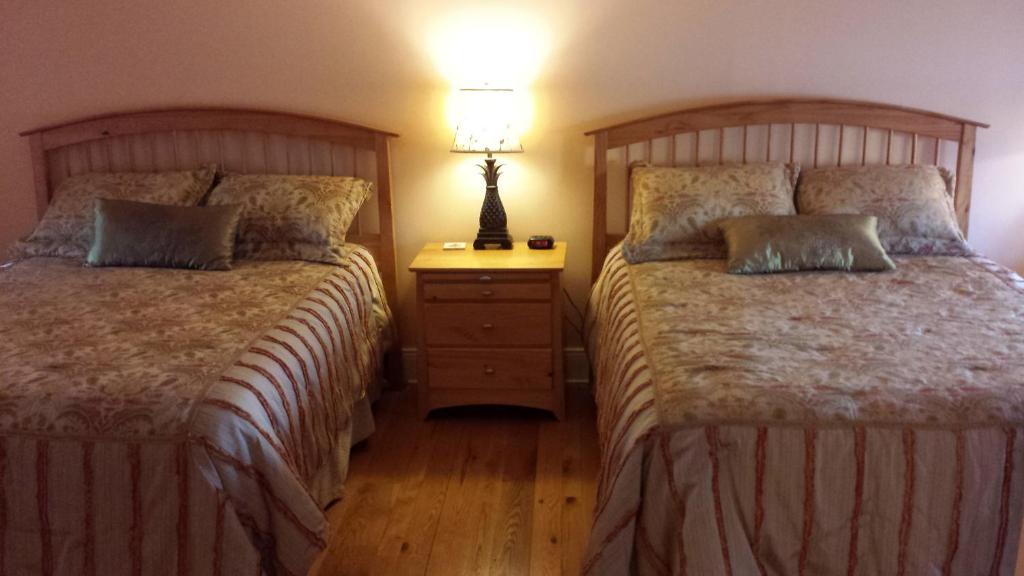 Compass Rose Inn Нюбърипорт Екстериор снимка